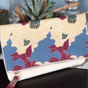 🎉HP🎉 Rachel Pally Reversible Floral Clutch Purse